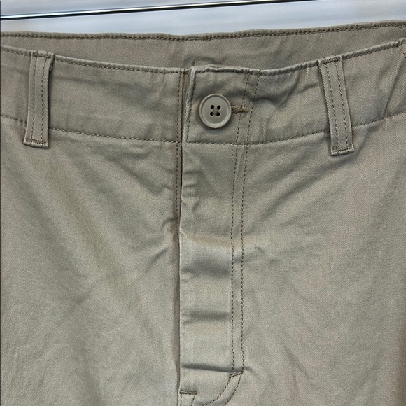 Sonoma Adaptive Men's Tan Cargo Shorts with Velcro "Zipper" Size 34 - Picture 7 of 9